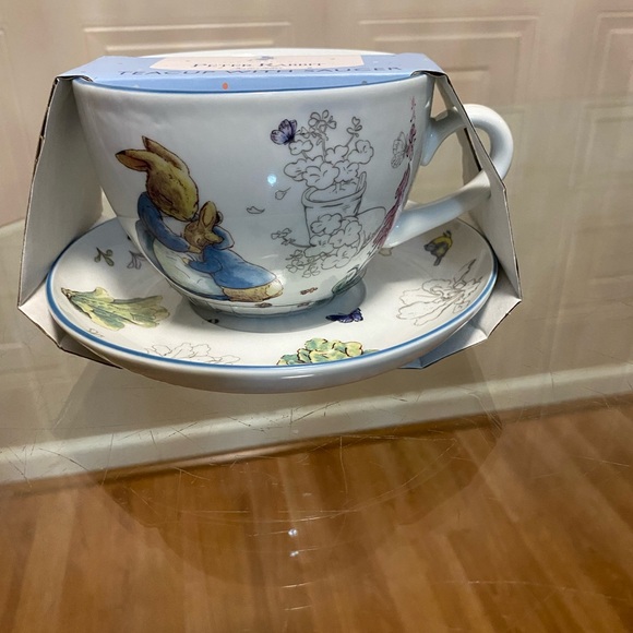 NEW Beatrix Potter The World of Peter Rabbit Teacup With Saucer - Picture 4 of 5